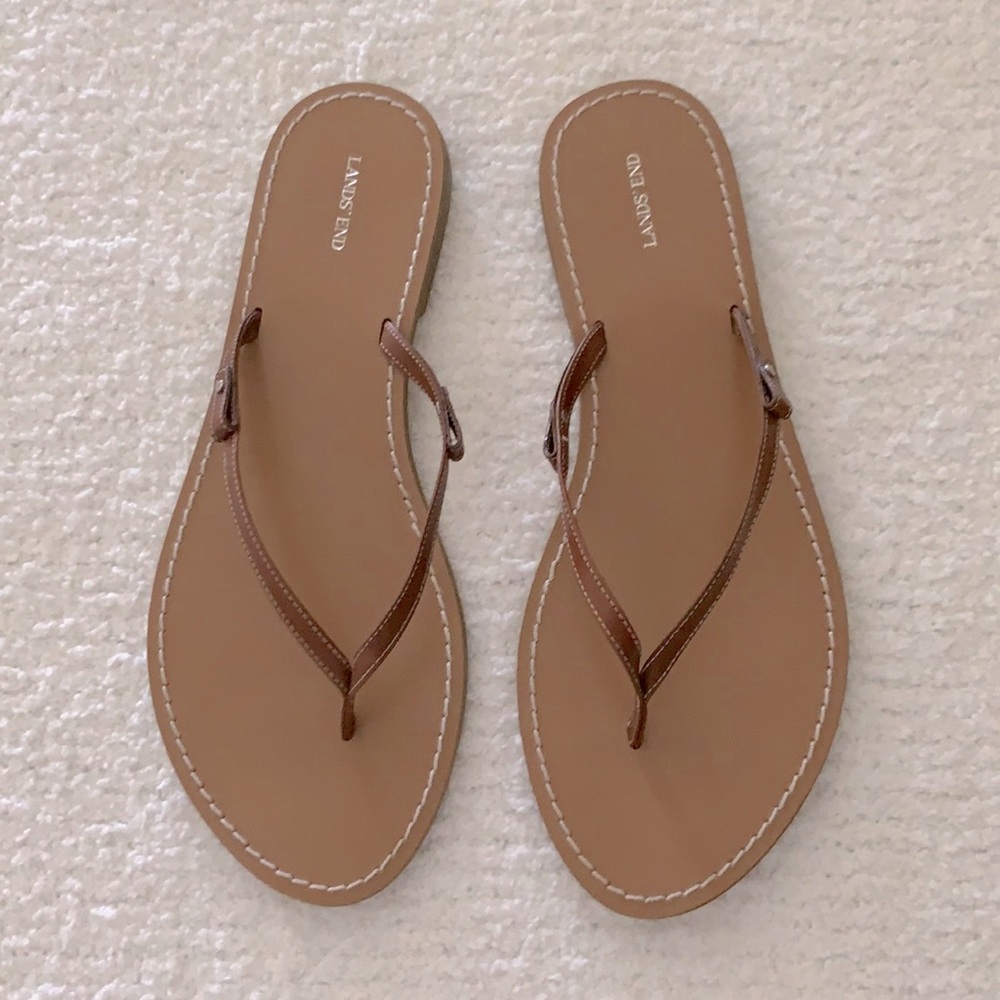 NWOT LANDS’ END LEATHER FLIP FLOP